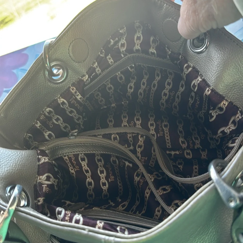 Tignanello shoulder bag gold tone